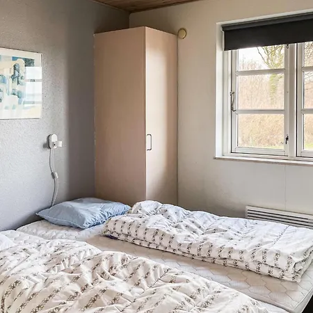 Hébergement de vacances Superbe Maison à Avec Sauna Sjolund
