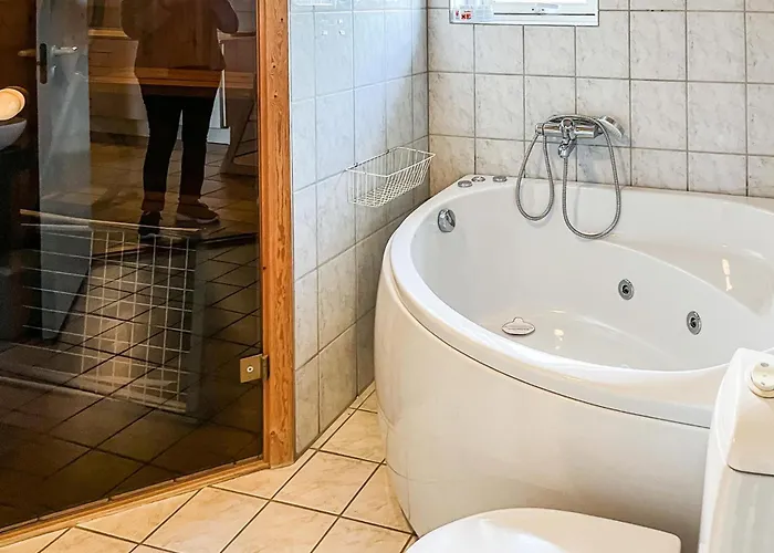 Hvedemarken Xii Sjolund